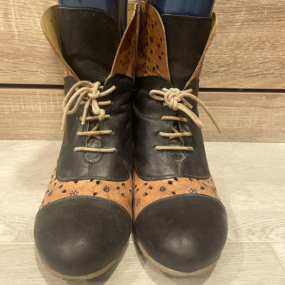 Brako booties.